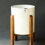 گلدان پلیمری 25*28 پایه‌دار